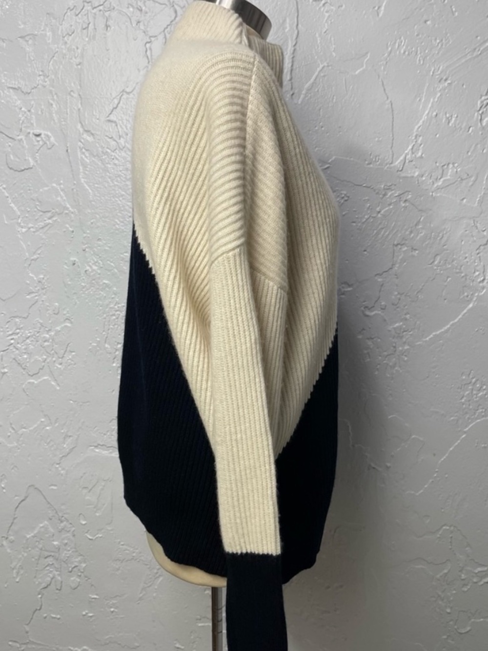 Reiss Lizzie Color-blocked Cashmere Blend Sweater sz S - Picture 4 of 8